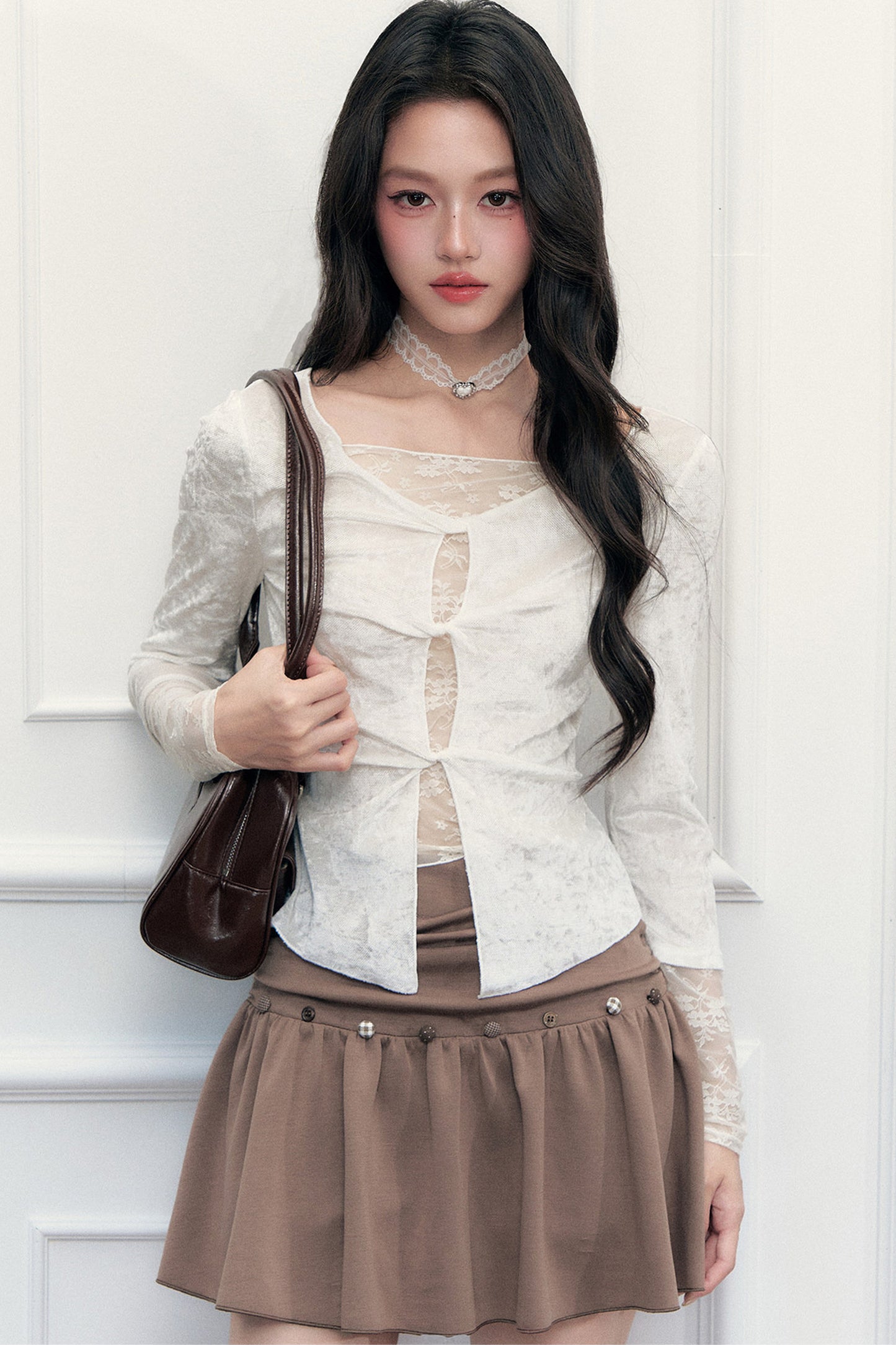 Misty Twisted Hollow Lace Spliced T-Shirt and Skirt Set-Up
