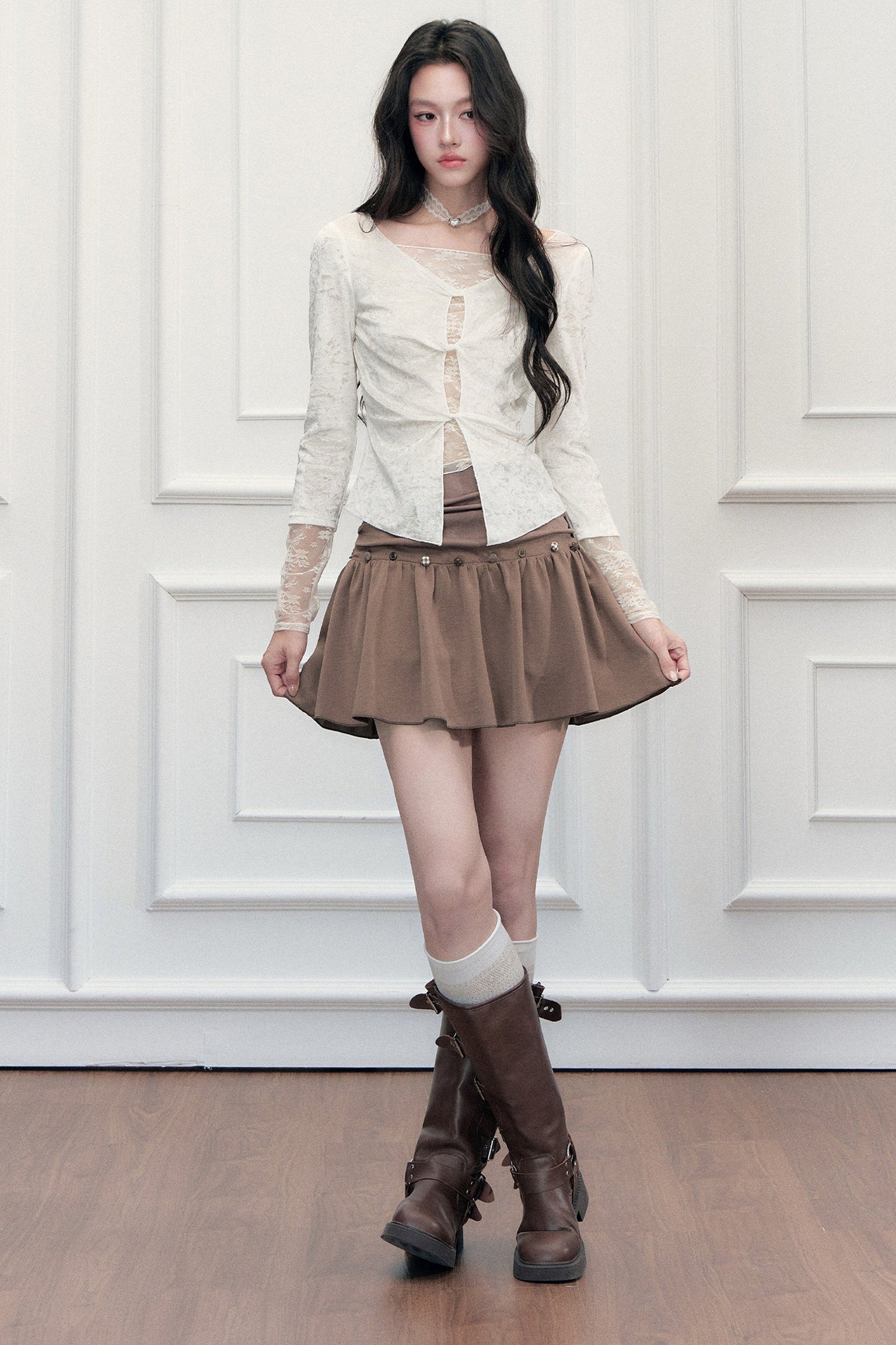 Misty Twisted Hollow Lace Spliced T-Shirt and Skirt Set-Up