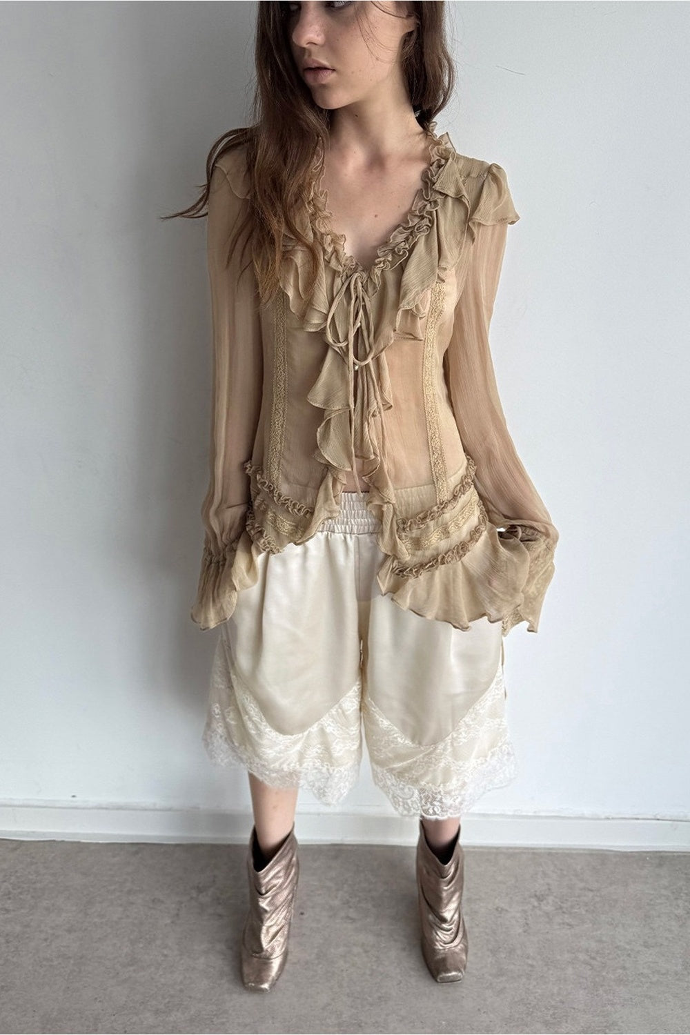 Satin Elastic Waist Lace Splicing Shorts