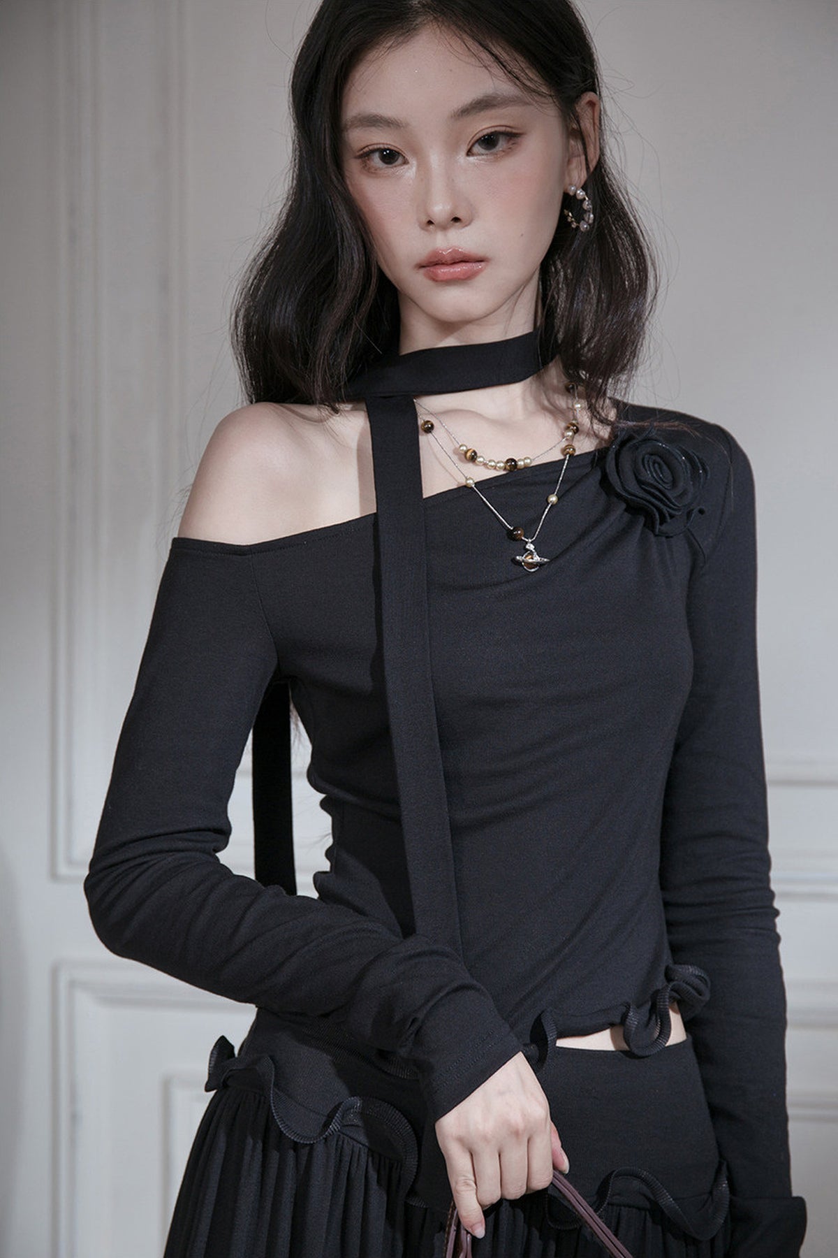 Off-Shoulder Wavy Edge Knit Top and Skirt Set