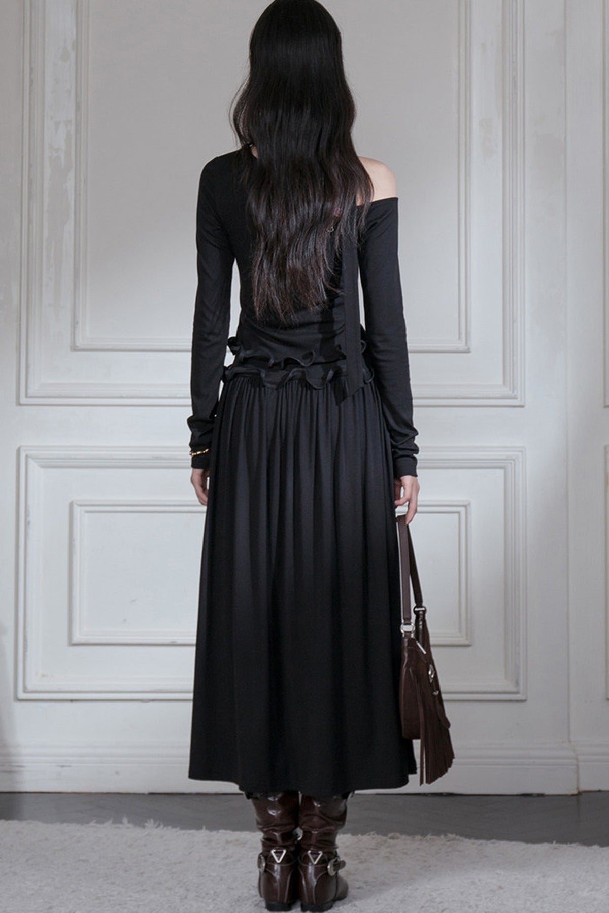 Off-Shoulder Wavy Edge Knit Top and Skirt Set