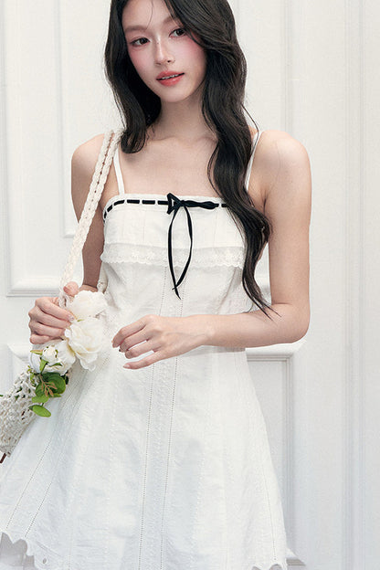 Ensemble robe trapèze en dentelle et cardigan