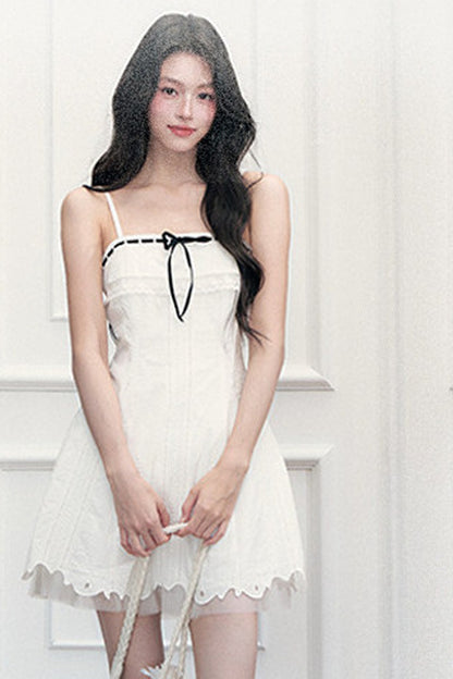 Ensemble robe trapèze en dentelle et cardigan
