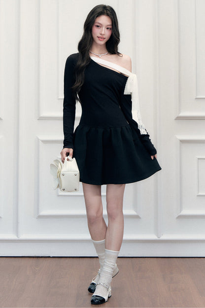 One-Shoulder Contrast Strap Dress