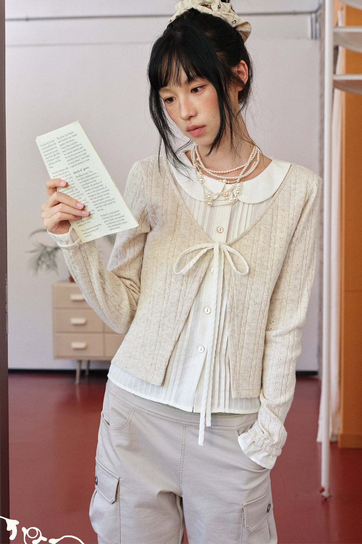 Beige Wool Tie-Up Doll Collar Knit Cardigan Top