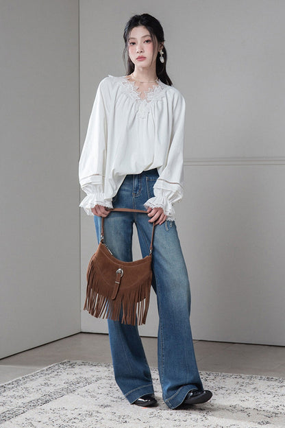 Lace Spliced Long-Sleeved Blouse