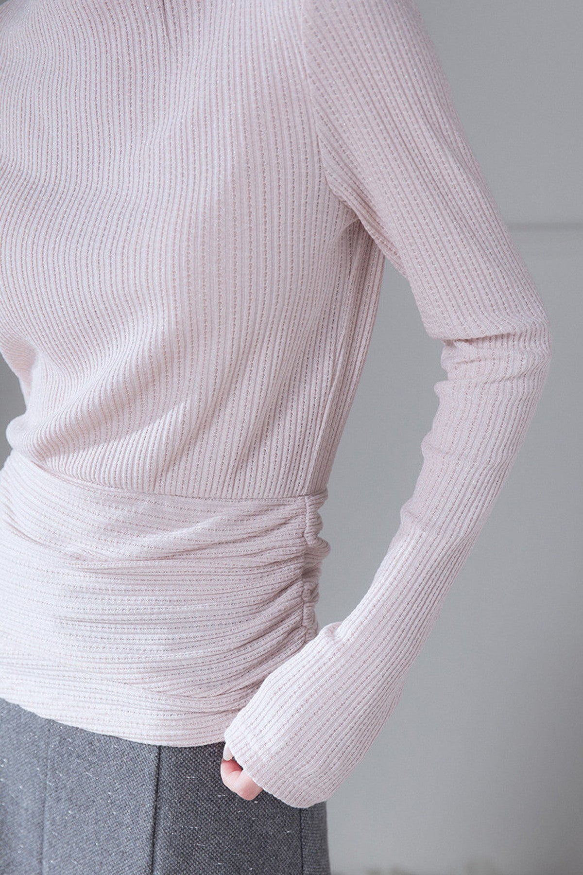 Fine Shimmer Waist-Cinching Base Layer Top and Scarf Set