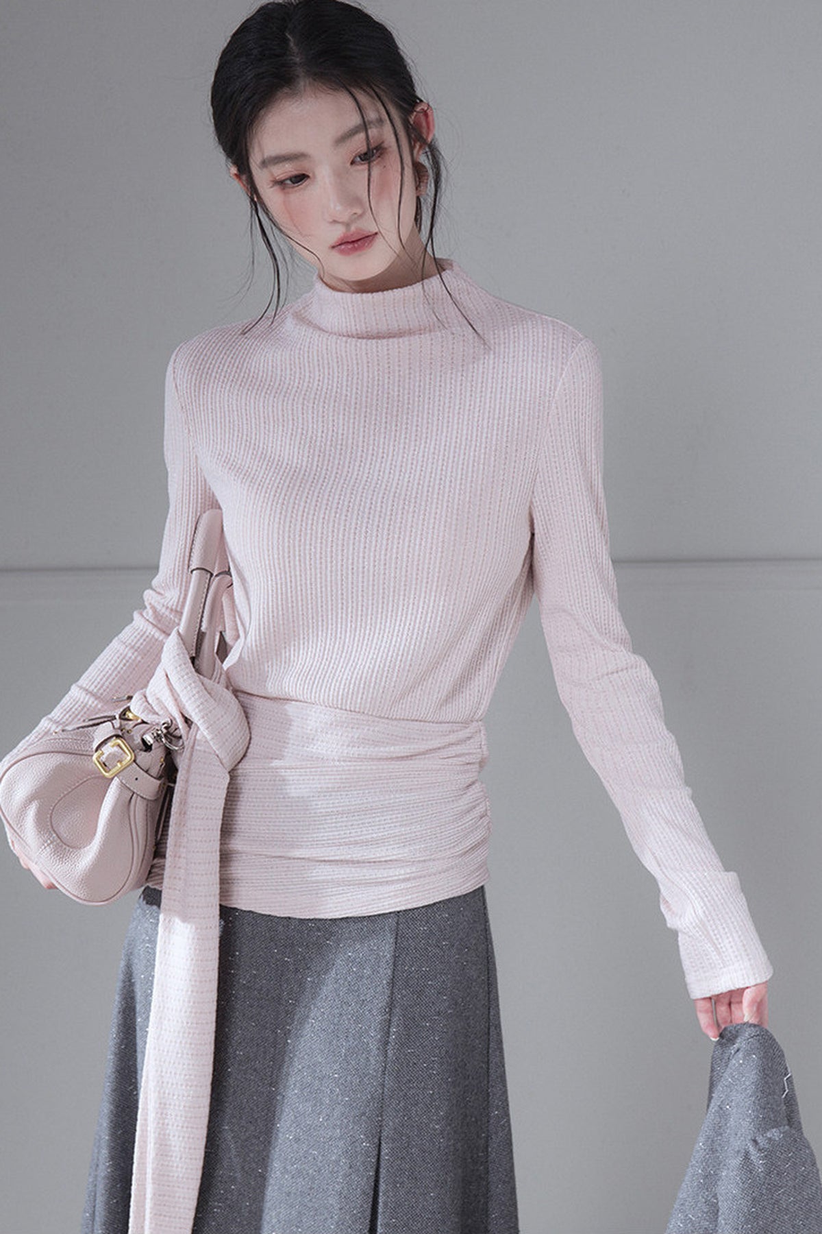 Fine Shimmer Waist-Cinching Base Layer Top and Scarf Set