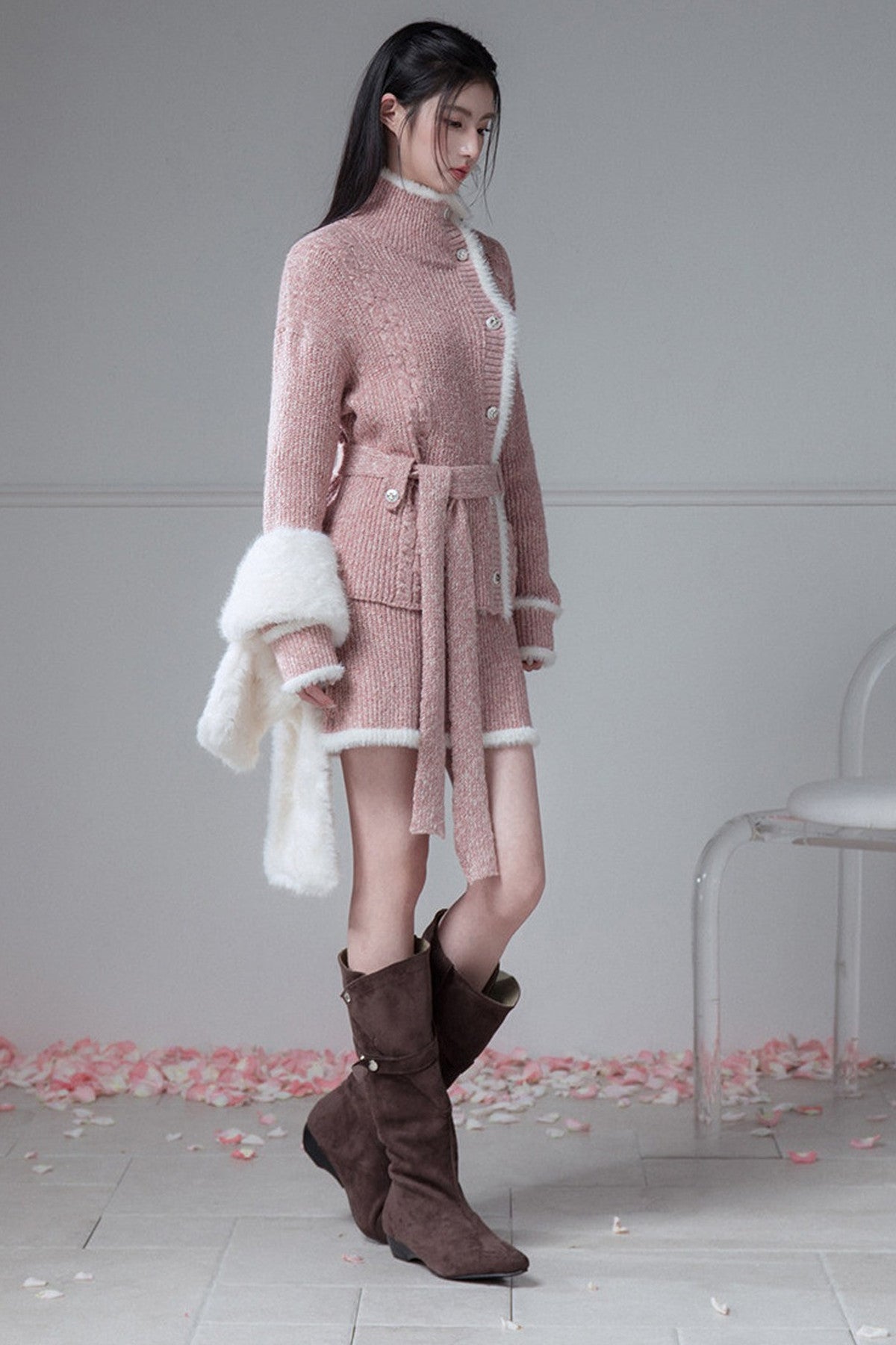 Set aus Oberteil und Rock aus Wollstrickgarn mit Blumenmuster