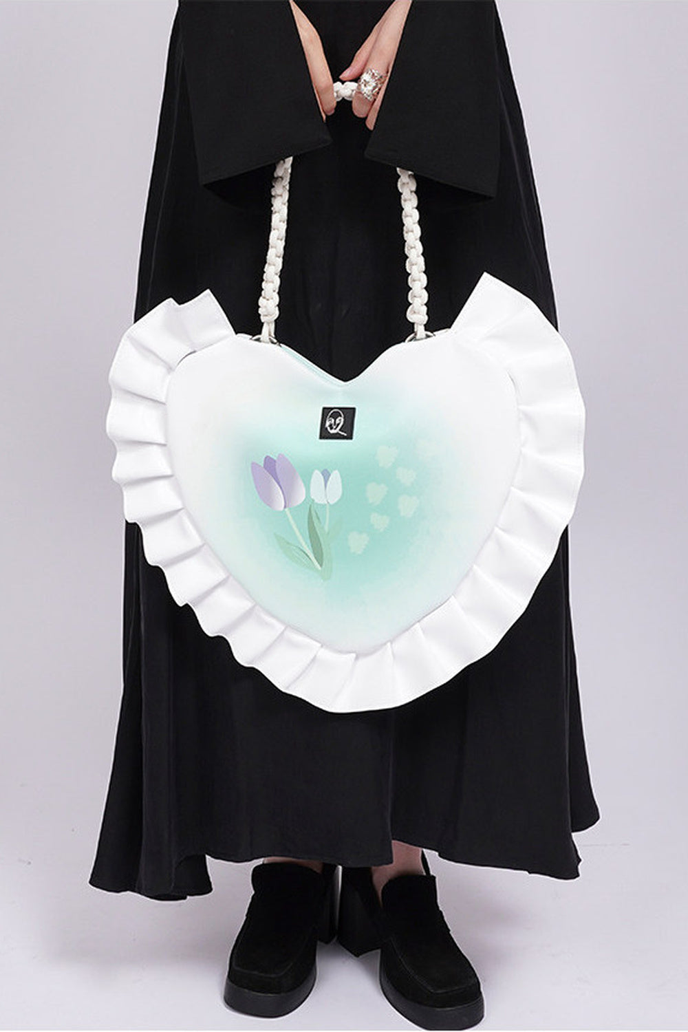 Tulip Heart Woven Crossbody Bag