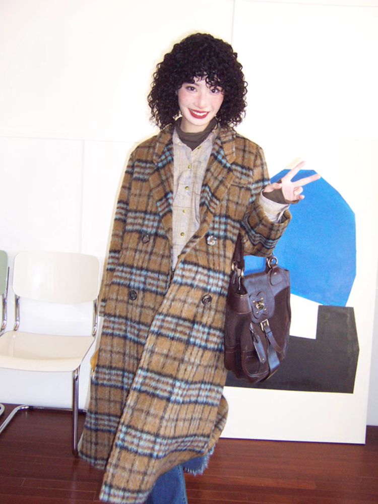 Loose long wool plaid coat