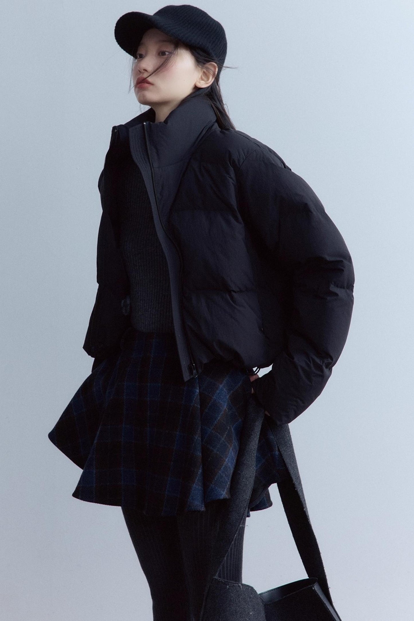 Two-Color Ribbed Knitted Cap