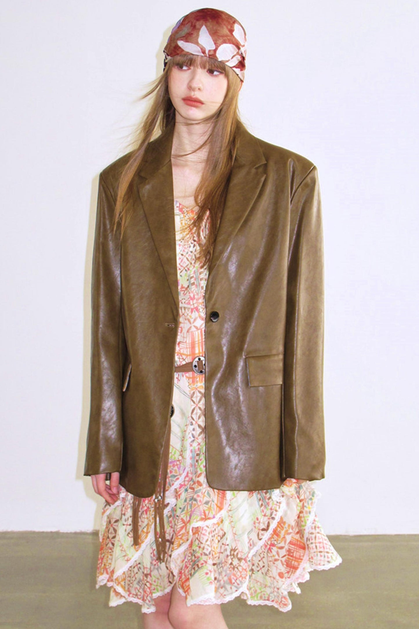 Glänzende gewaschene Lederjacke