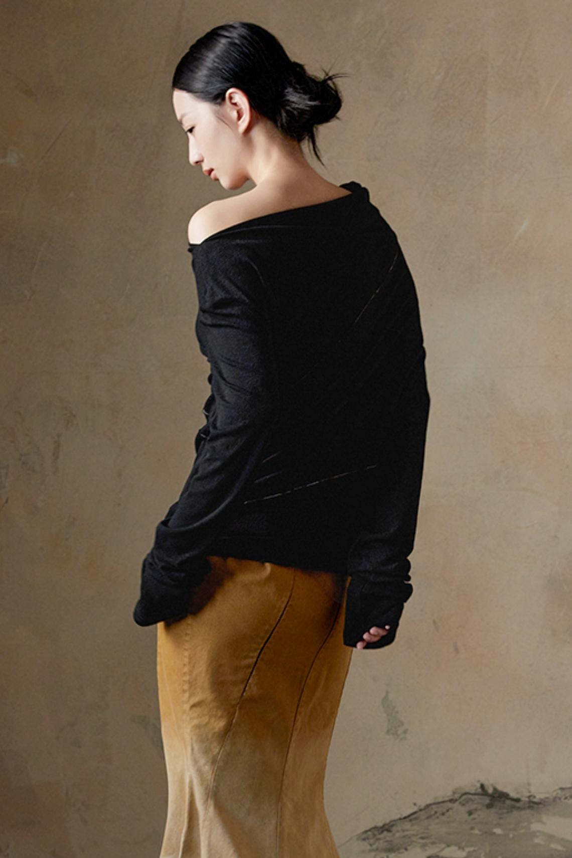 One-Shoulder Long Sleeve Top