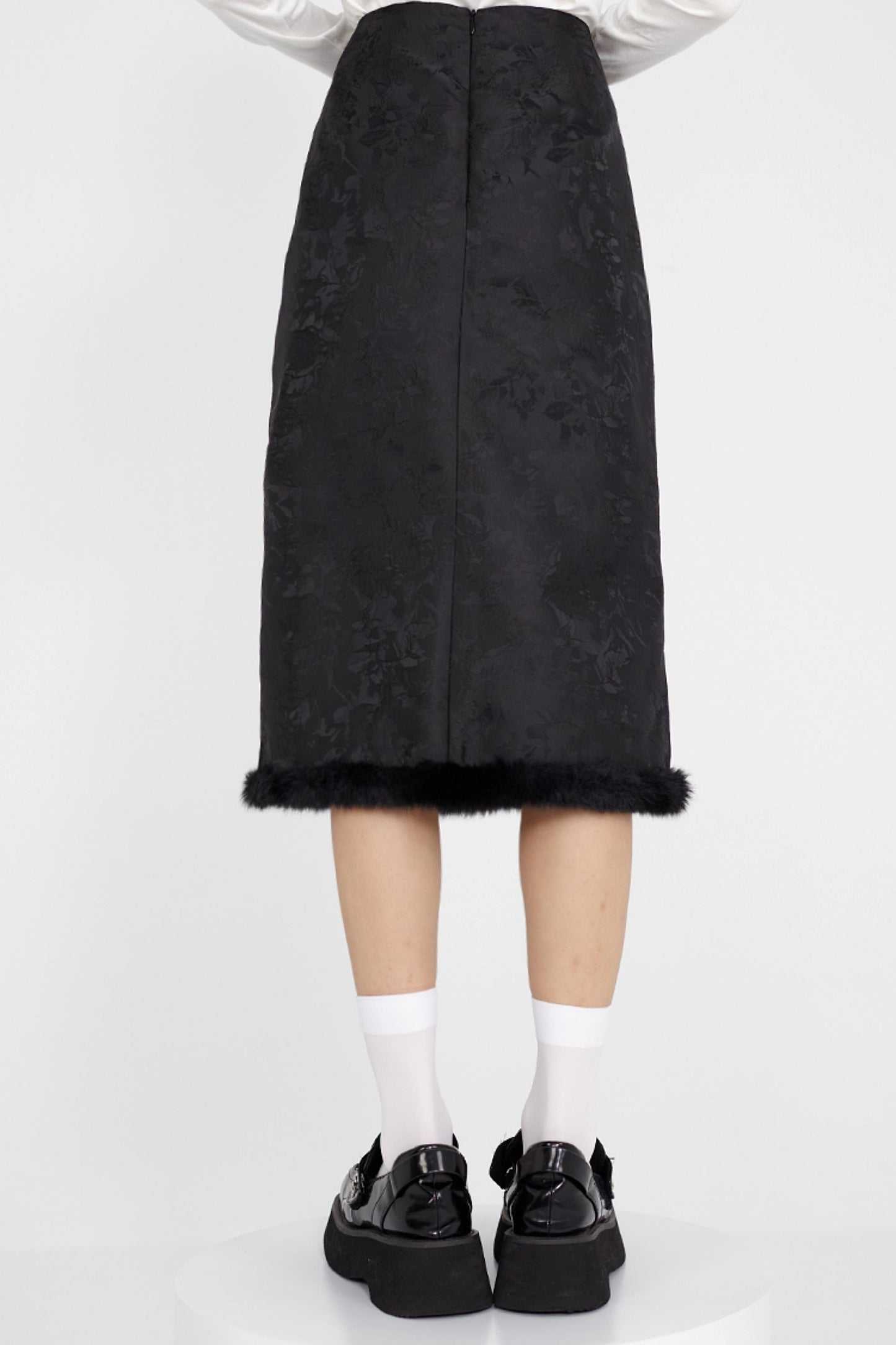 Vintage-Inspired Slimming Skirt