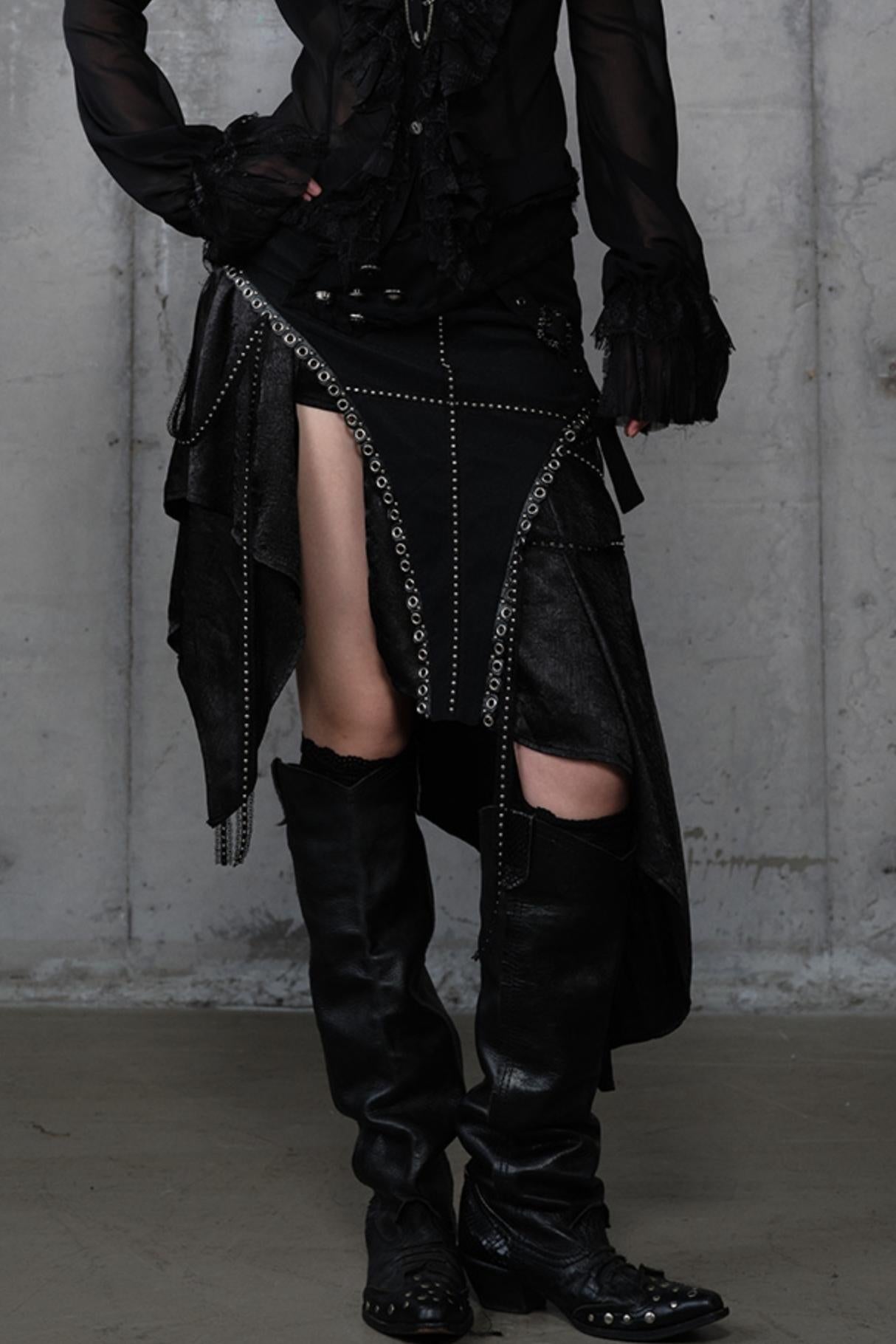 Irregular Leaky Leg Skirt