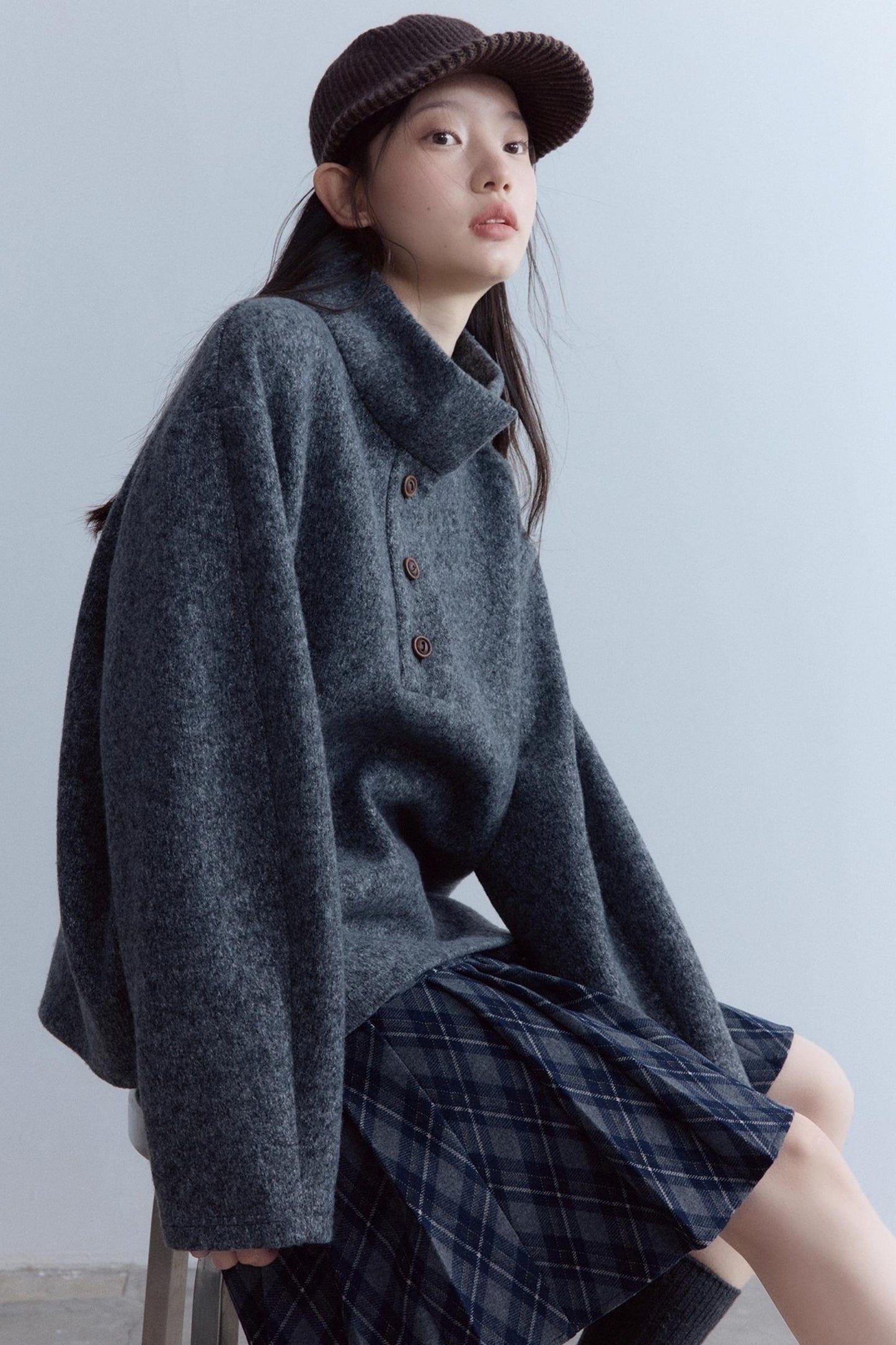 Two-Color Ribbed Knitted Cap