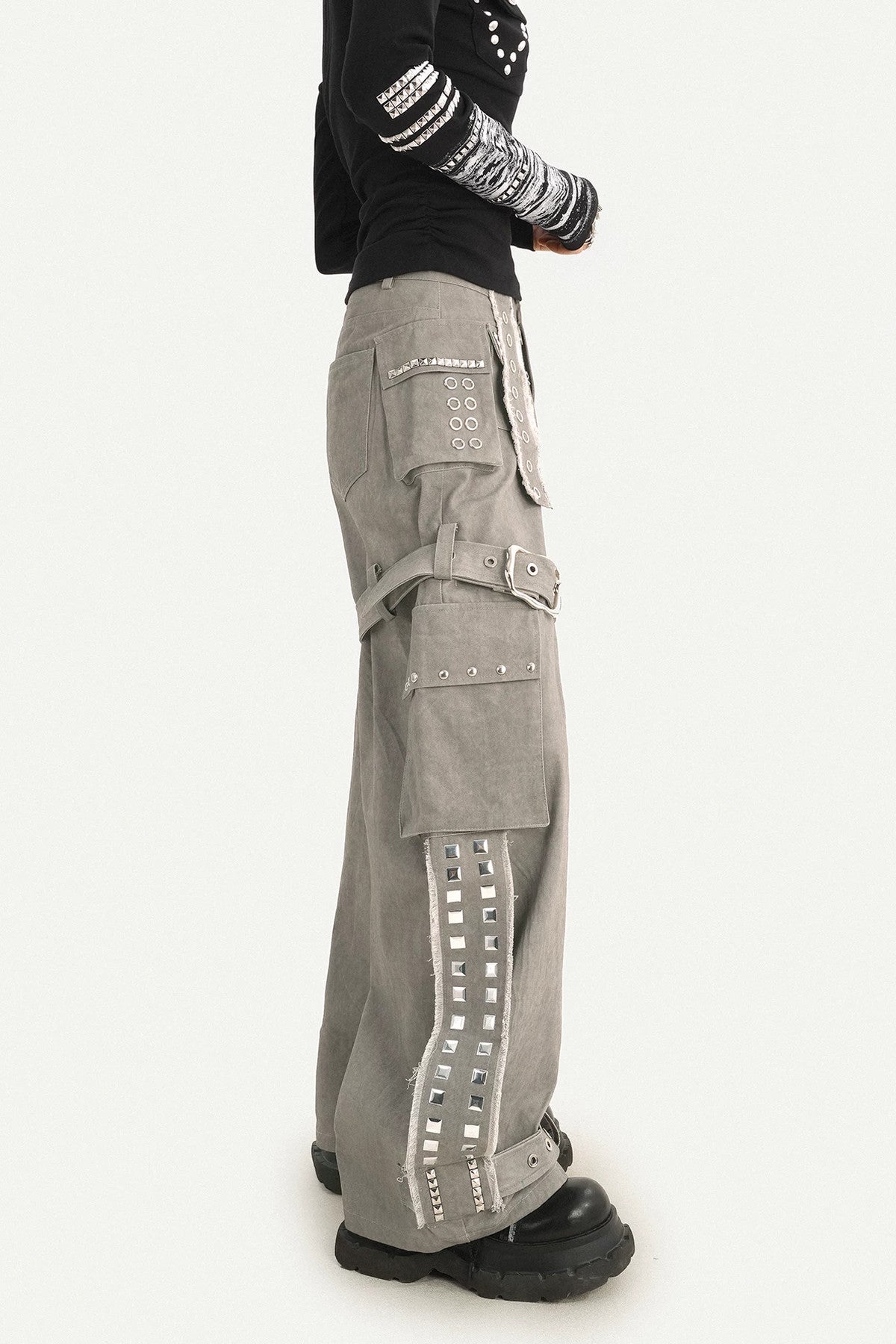 Gray Multi-Pocket Belt Wide-Leg Pants