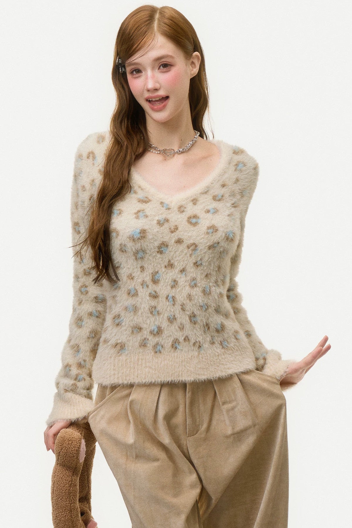 Leopard Print V-Neck Knit Sweater