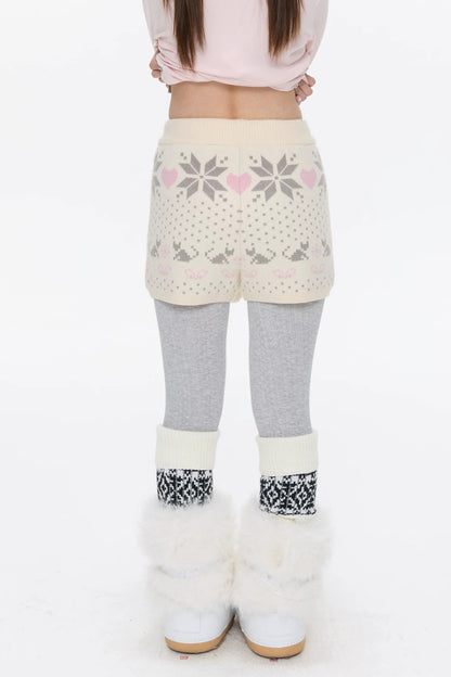 High-Waisted Snowflake Polka Dot Shorts