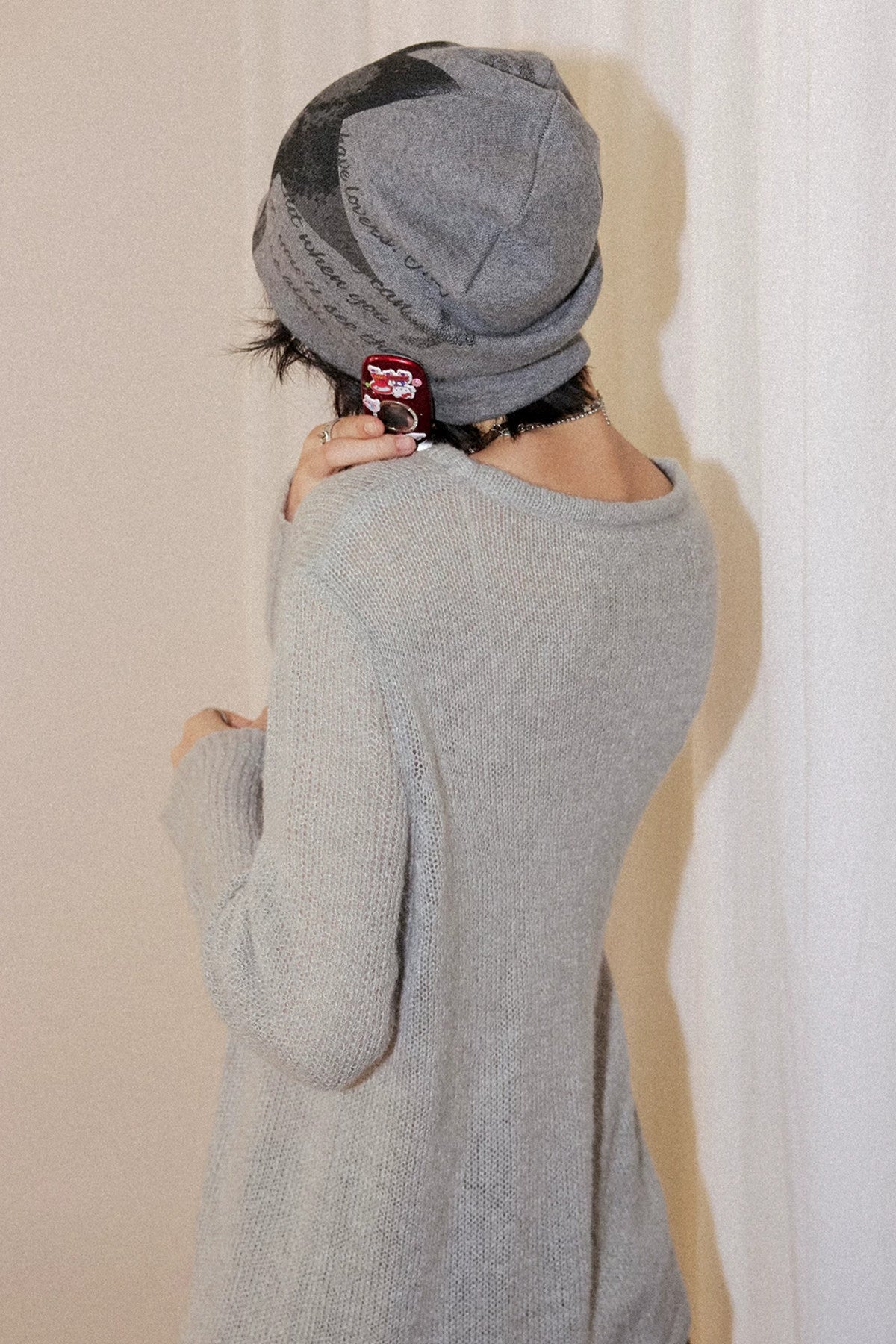 Berretto elasticizzato con stampa rétro