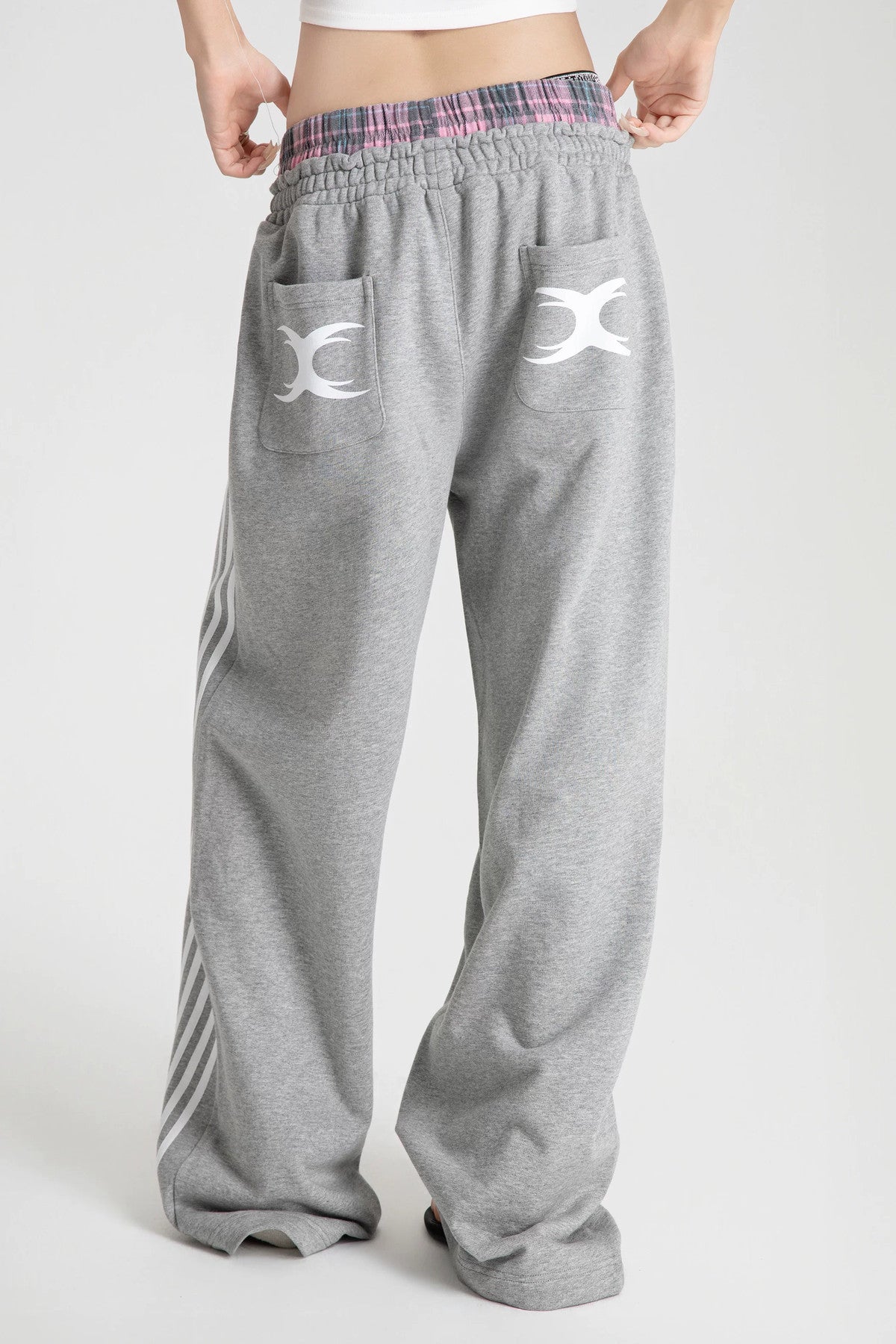 Double Waistband Emblem Sweatpants