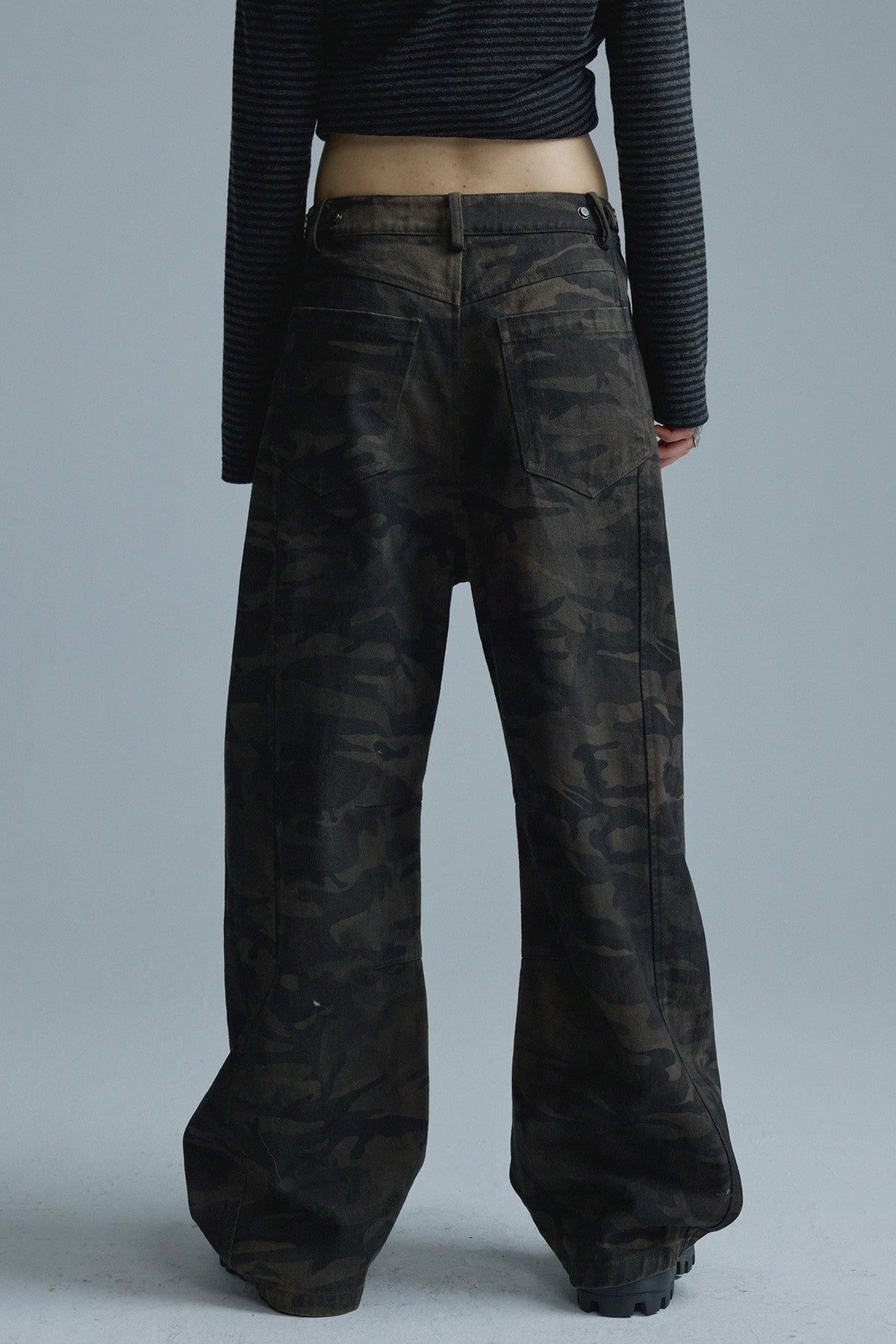 Chain Scimitar Camo Wide-Leg Pants