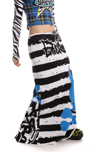 Bodenlanger Rock mit Punkrock-Print