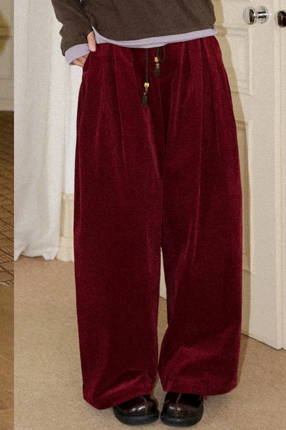 Cordhose mit weitem Bein und großen Falten „Twilight Picnic“
