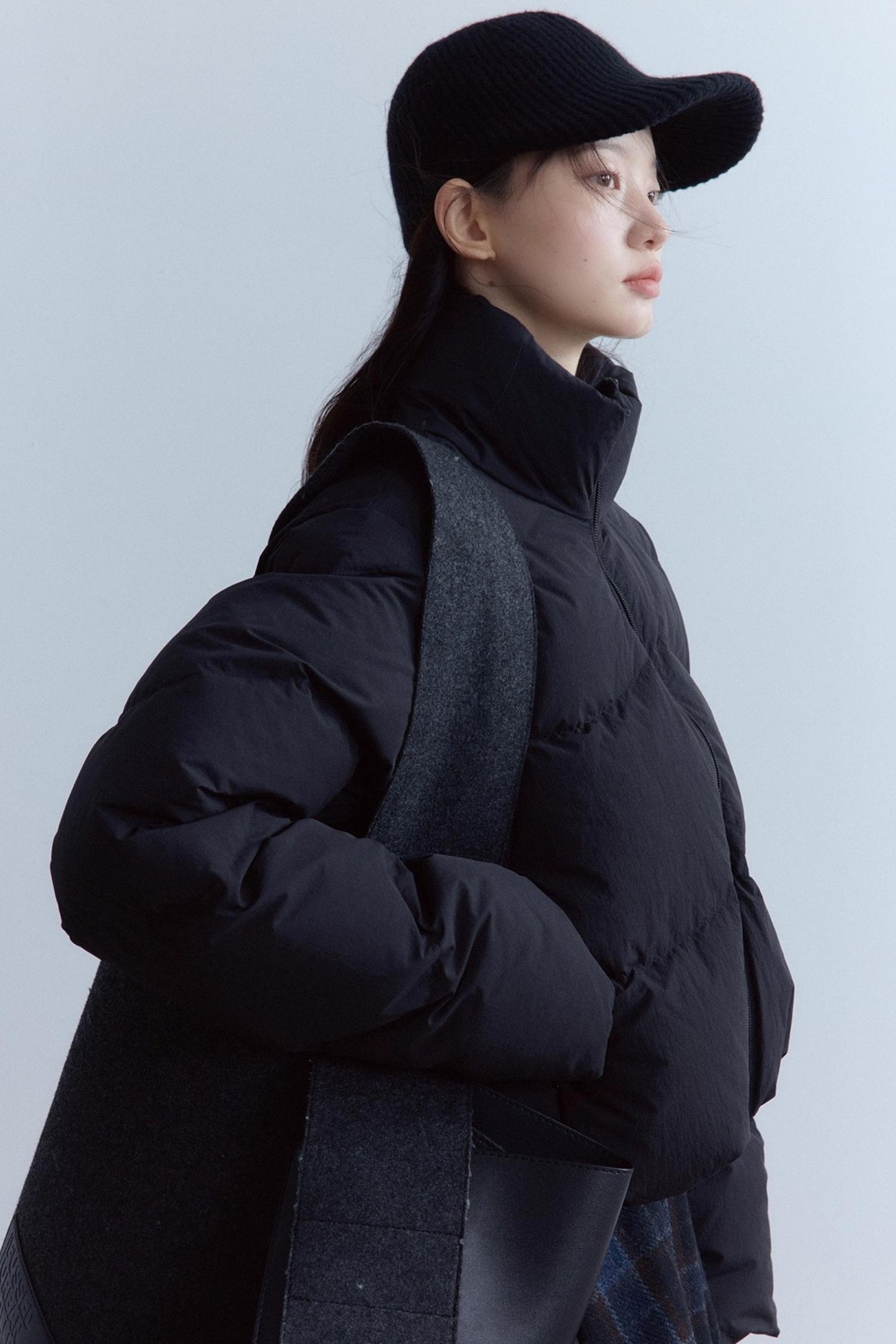 Two-Color Ribbed Knitted Cap