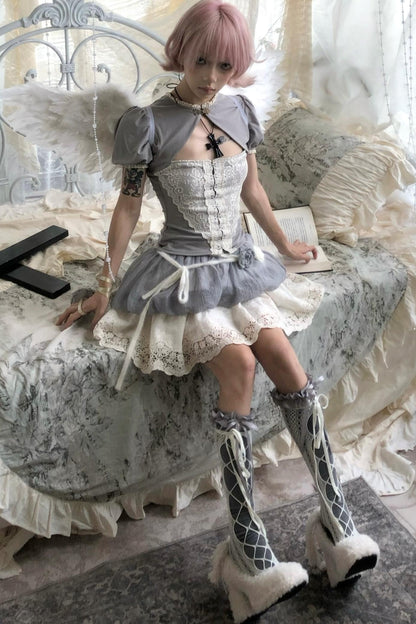 Flower Lantern Cake Skirt Set-Up