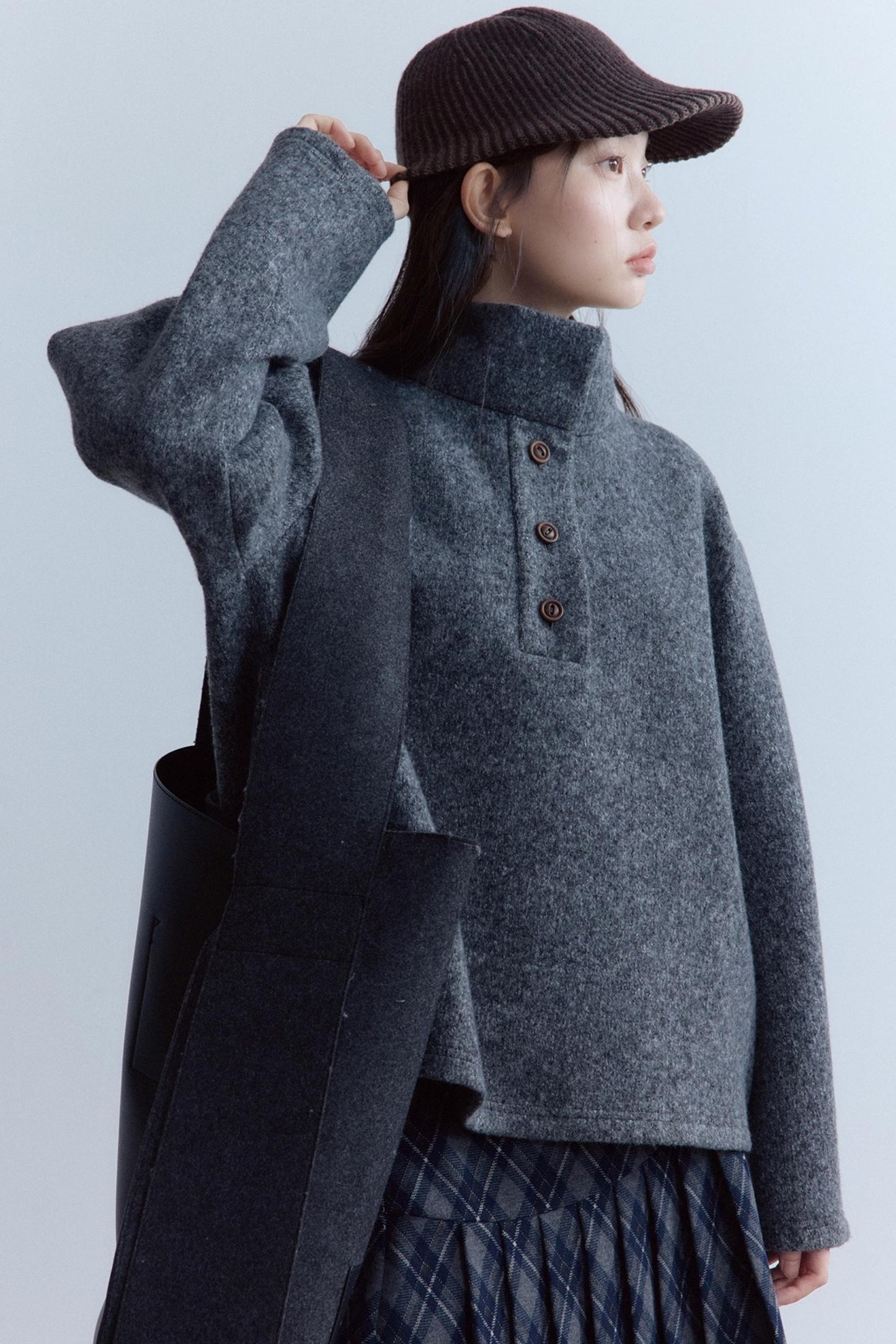 Two-Color Ribbed Knitted Cap