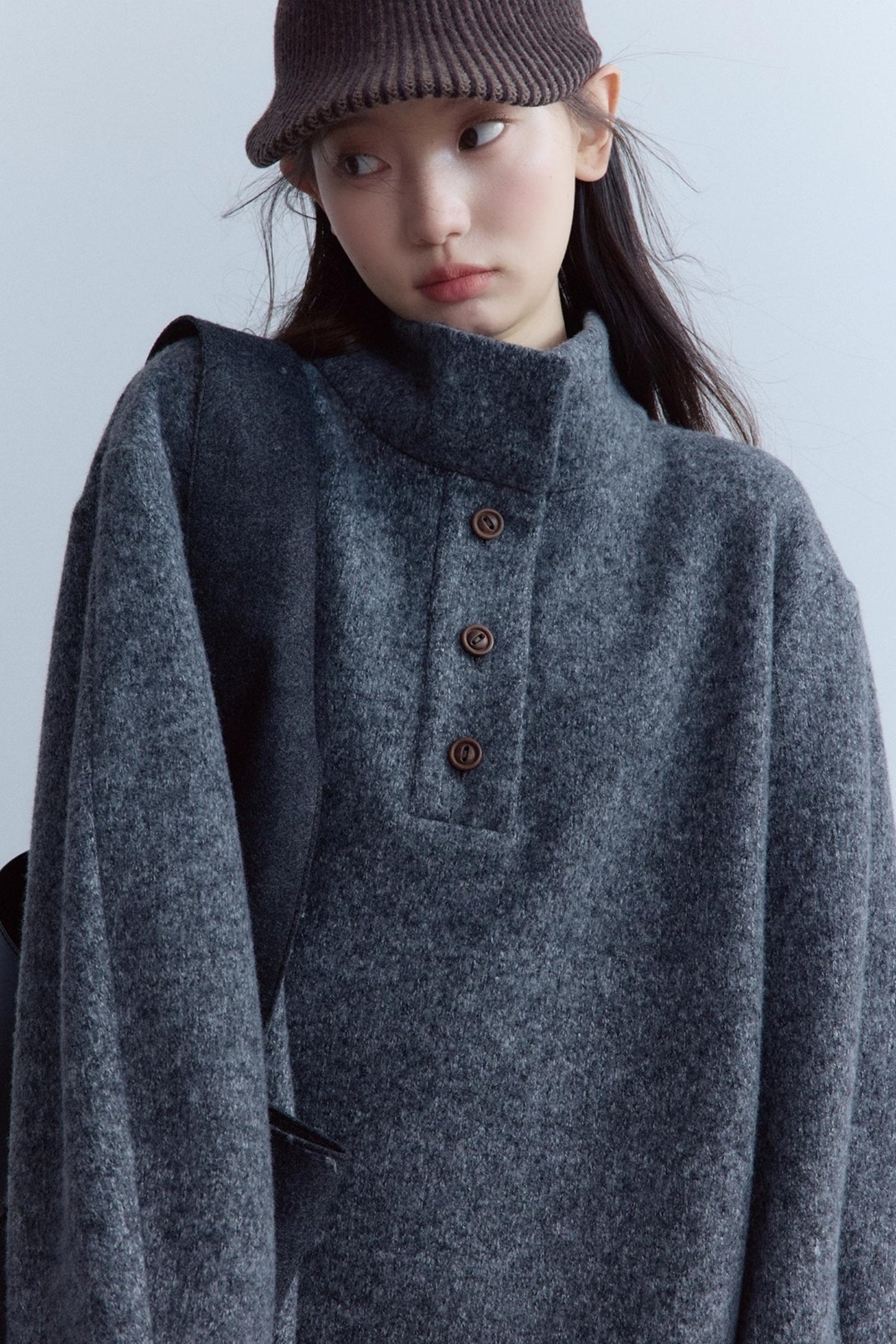 Two-Color Ribbed Knitted Cap